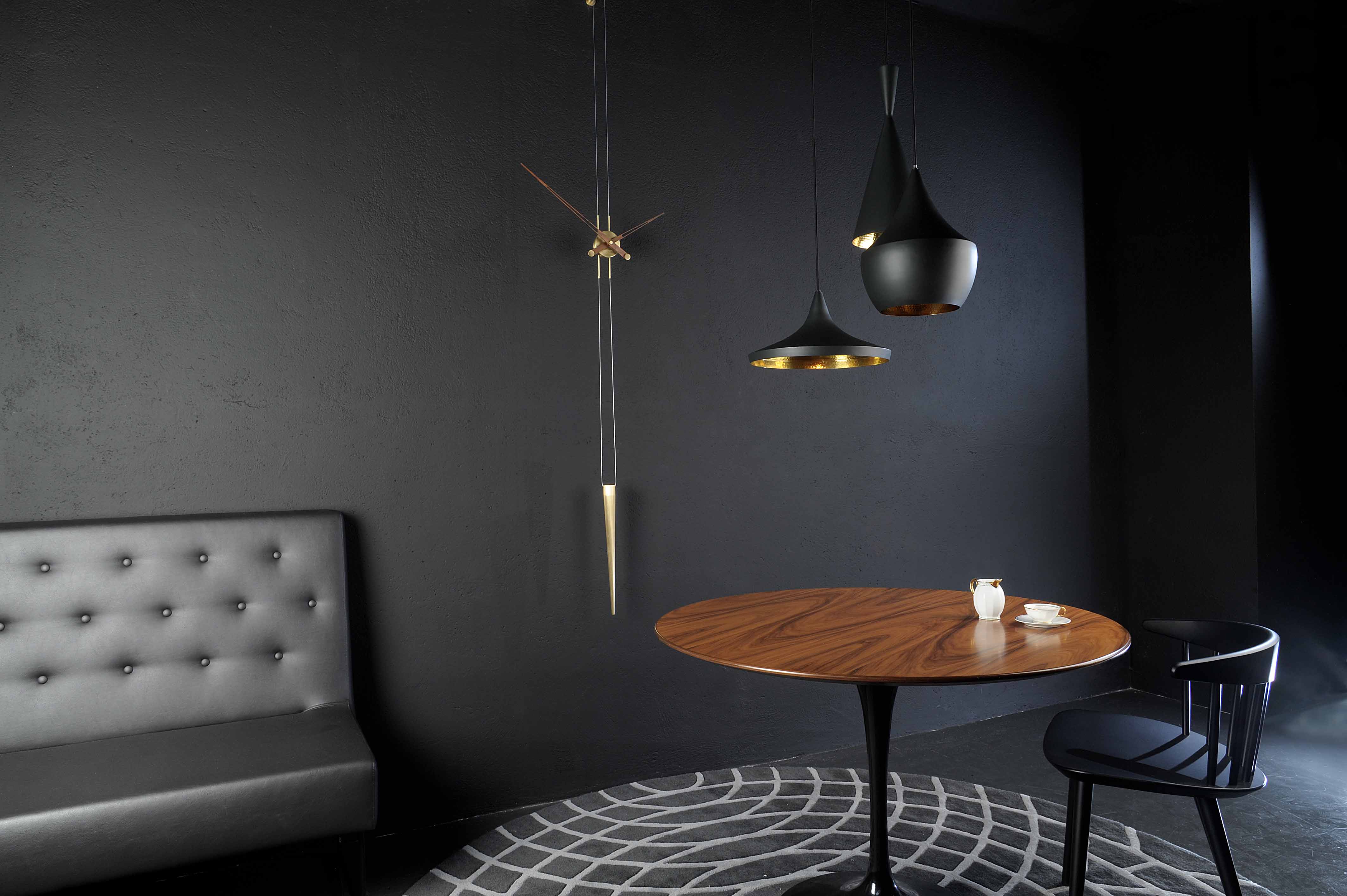PED0000N_PENDULO_GOLD_WALNUT_AMBIENTE_LOW_RES